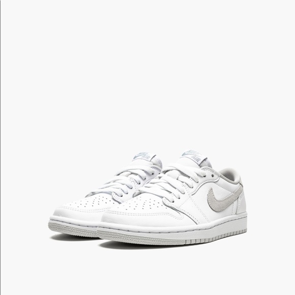 Jordan Other - Air Jordan 1 Retro Low OG in Neutral Grey